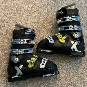 Solomon XWAVE ski boots sz 24-24.5 USED